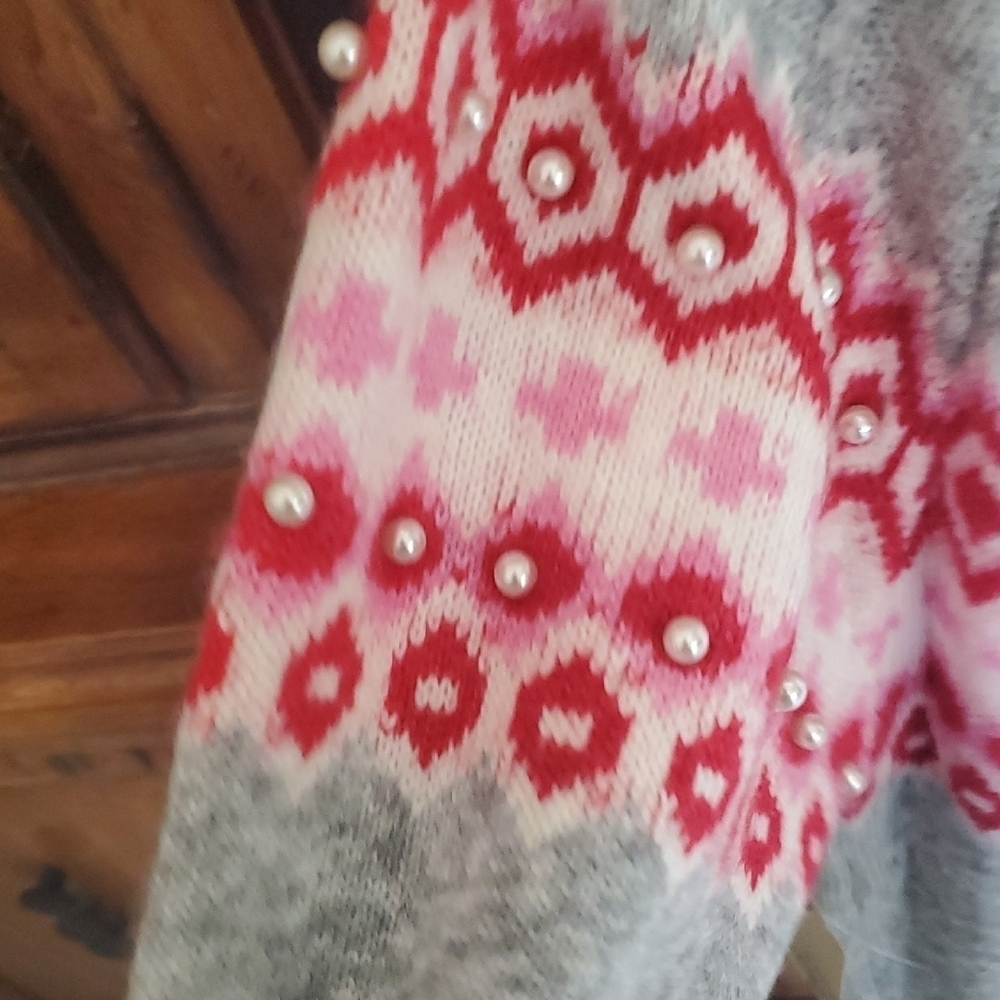 St. John's Bay Gray Turtleneck with Pink and Red Accents - Picture 8 of 8